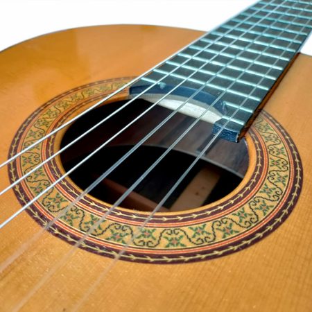 گیتار کلاسیک ساخت سیاوش طهماسبی - دست ساز و کارکرده